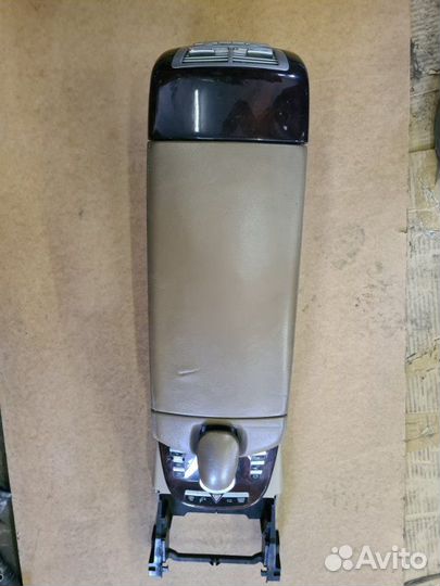 Консоль центральная Mercedes-Benz S-Klass седан