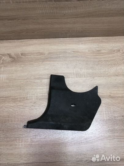 Накладка порога передняя левая Мерседес W202