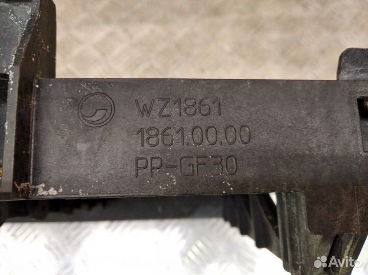 Воздуховод радиатора Porsche Cayenne 3 PO536