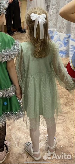 Платье для девочки 110 зеленое-мятное