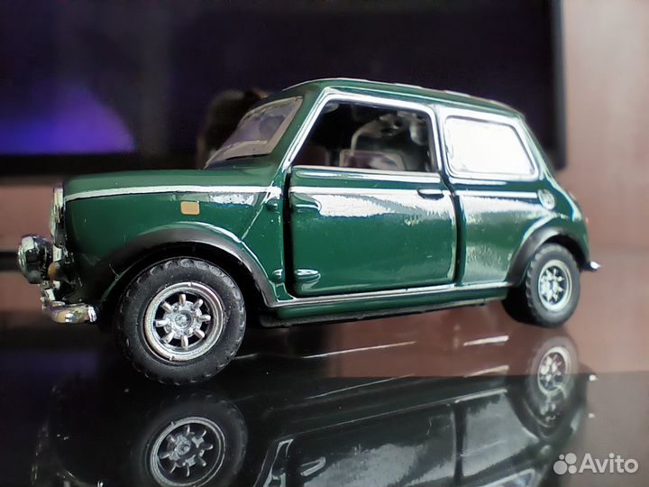 Mini Cooper 1:43 Cararama