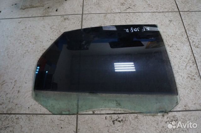 Ford Focus 2 стекло заднее правое