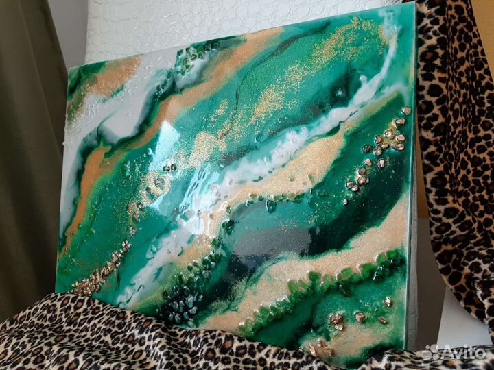 Картина интерьерная сияние малахита из эпокс смолы