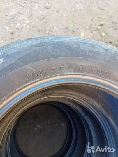 Nexen Classe Premiere 672A 215/65 R16