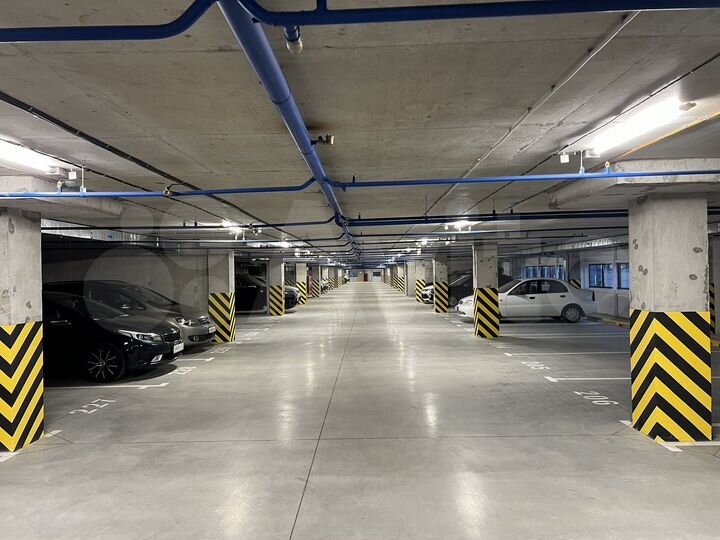 Машиноместо, 14 м²