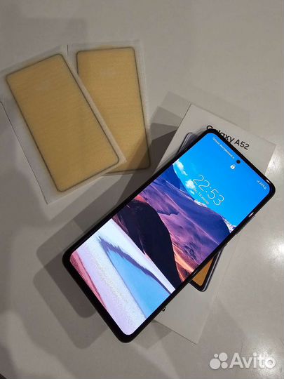 Телефон Samsung А 52 б/у