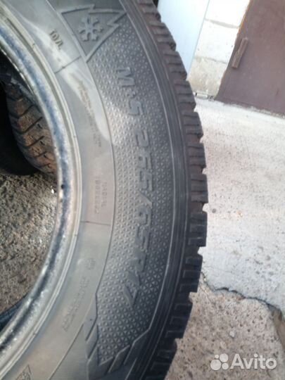 Goodyear UltraGrip 500 265/65 R17