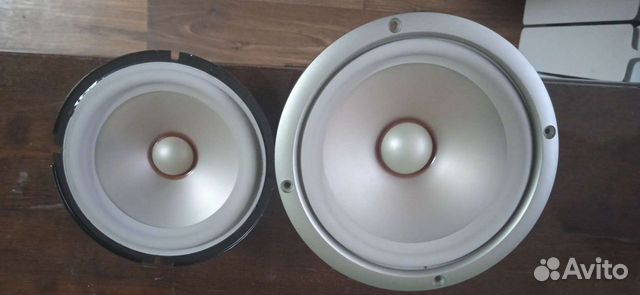 Динамики акустики Yamaha 555