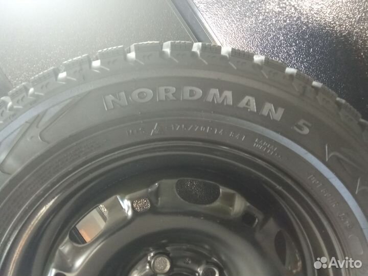 Резина с дисками Nokian Nordman 5 175/70/R14