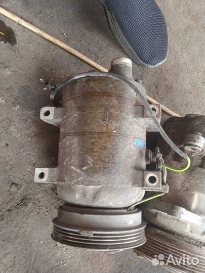 Компрессор кондиционера Volkswagen Passat