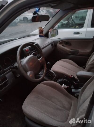 Suzuki Grand Vitara 2.5 МТ, 1998, 260 000 км