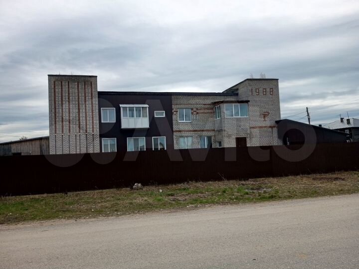 4-к. квартира, 118,9 м², 1/2 эт.