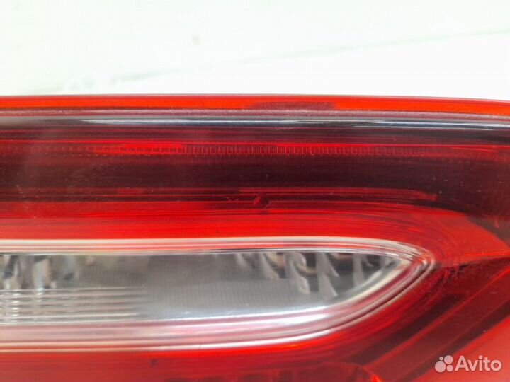 Фонарь в крышку багажника левый Toyota Camry XV70