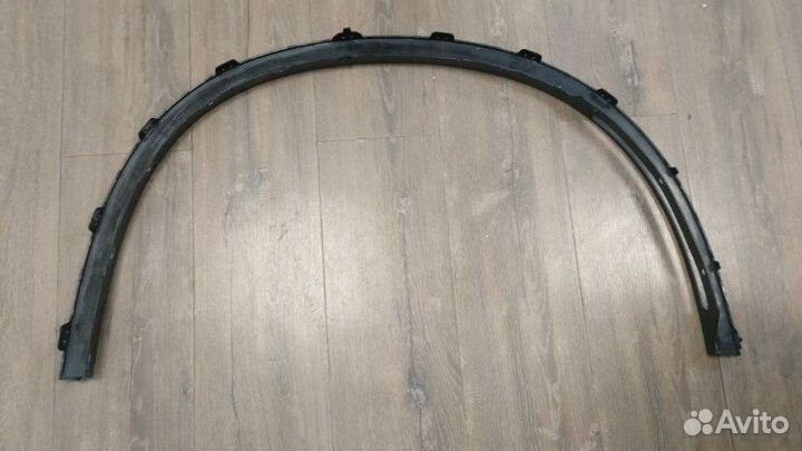Накладка колесной арки передняя левая Bmw X5 50Ix