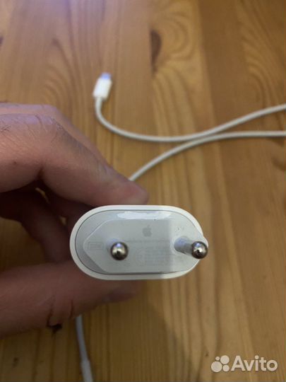 Оригинальный блок iPhone 20 w