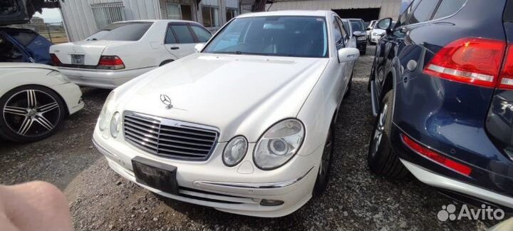 Авто на разбор Mercedes-Benz E-Class W211 272.964