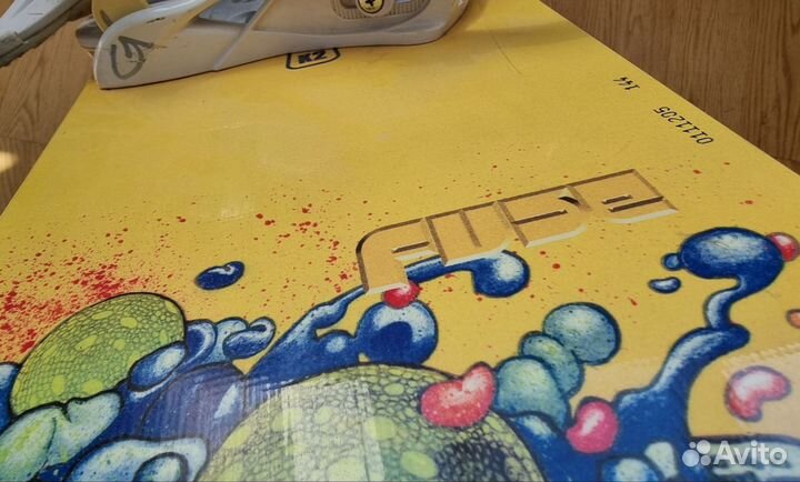 Сноуборд fuse 144 k2 с креплениями burton