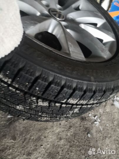 Bridgestone Blizzak Ice 225/50 R17