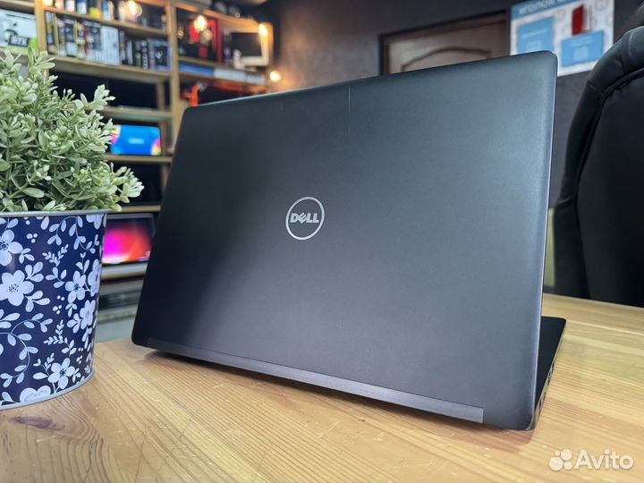 Ноутбук Dell / FullHD / Core i5 / 8gb / 256ssd