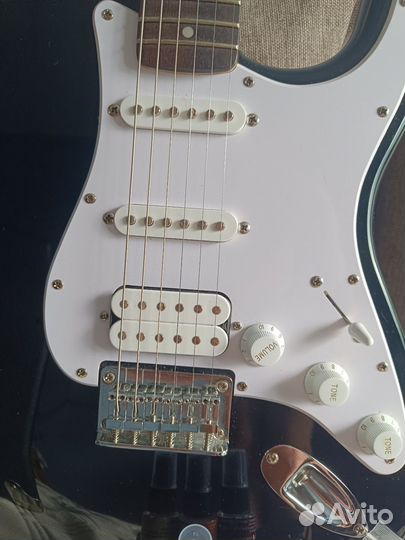 Гитара Fender squier stratocaster HSS чёрная