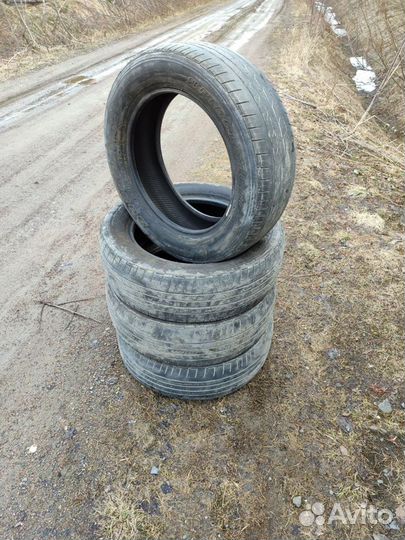 Bridgestone Dueler H/T 843 215/60 R17