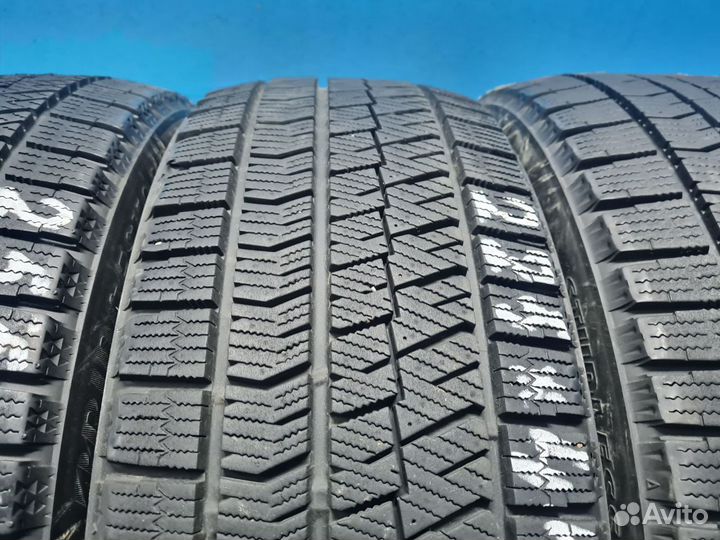 Bridgestone Blizzak Ice 255/40 R19 и 225/45 R19 96T