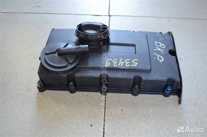 Клапанная крышка 2.0 TDI BKD Passat B6 Audi A6 C6