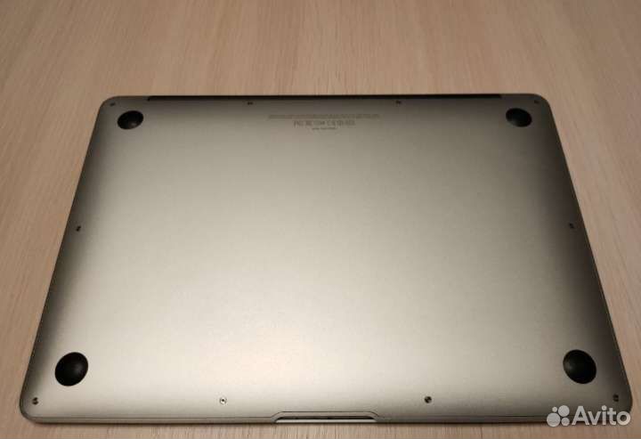 Apple macbook air A1369 i7
