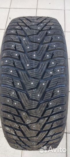 Hankook Winter I'Pike RS2 W429 215/55 R17 98T