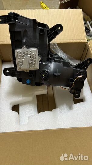 Противотуманные фары Cadillac Escalade 4 2015-2020