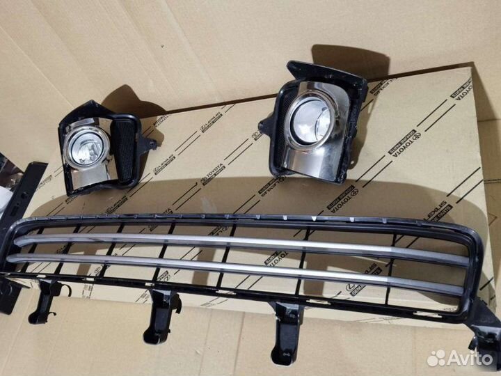 Решетка передняя Lexus Lx 570