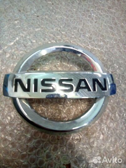 Эмблема передняя Nissan Murano Z-51 2008-2016