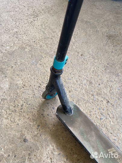 Продаю самокат трюковой