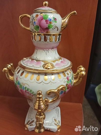 Розовая гжель