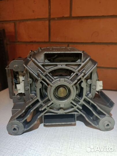 Двигатель от стиральной машины aeg 132195041