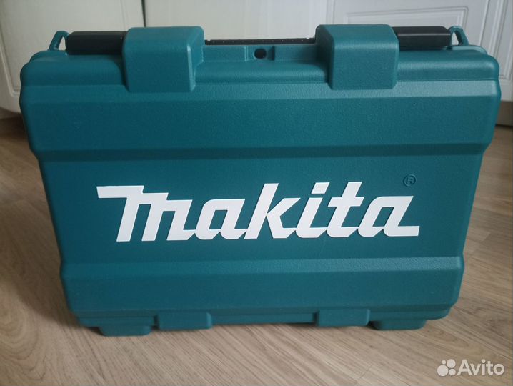 Аккумуляторная дрель шуруповерт makita df347dwe