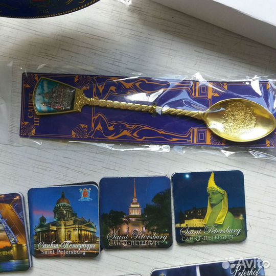 Сувениры из Санкт-Петербурга