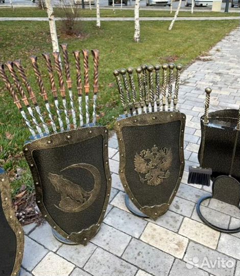 Подставка под шампуры Щит