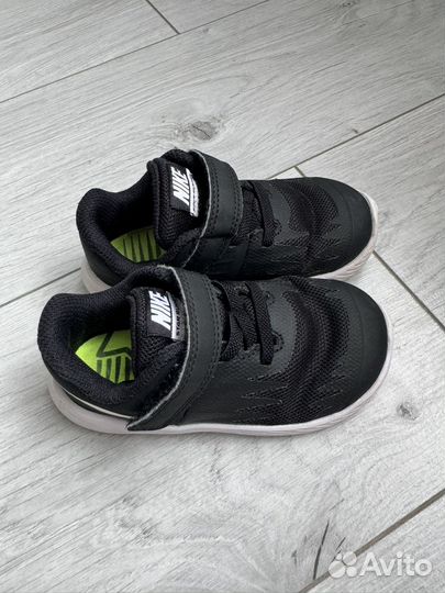 Кроссовки nike б/у