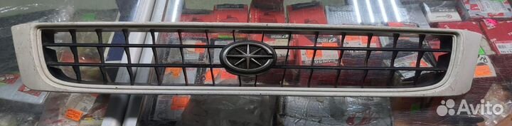 Решетки радиатора разное