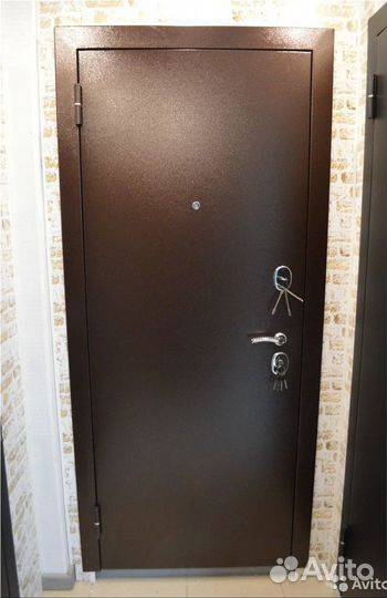 Дверь металлическая