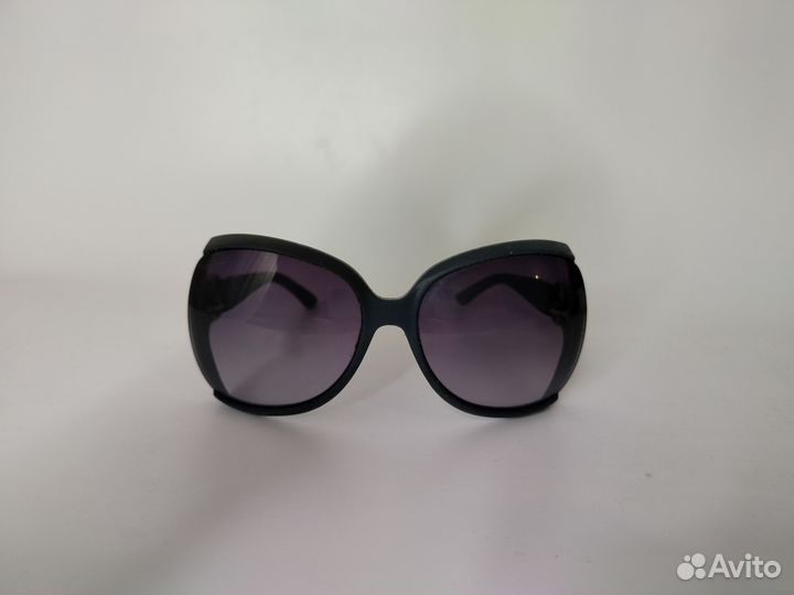 Очки солнцезащитные Gucci с кожаным чехлом