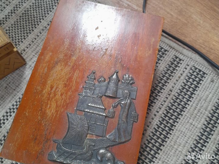 Шкатулка коробки