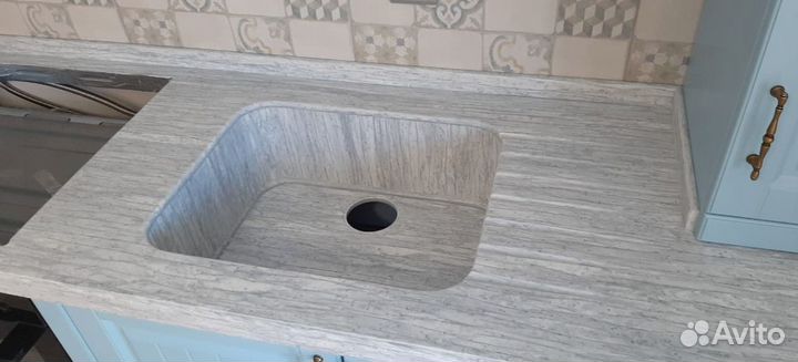 Столешница из искусственного камня