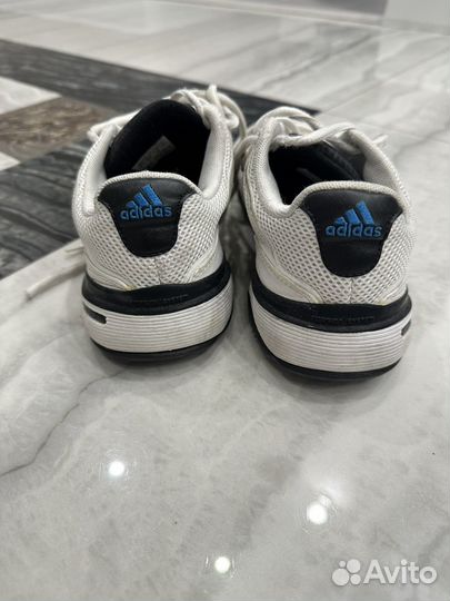 Кроссовки adidas