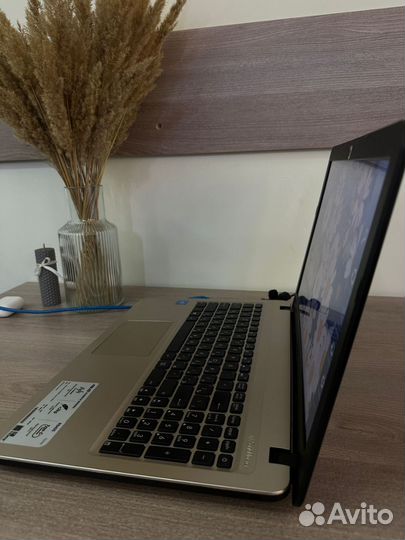 Asus