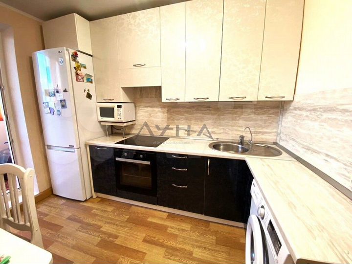 2-к. квартира, 54 м², 2/9 эт.