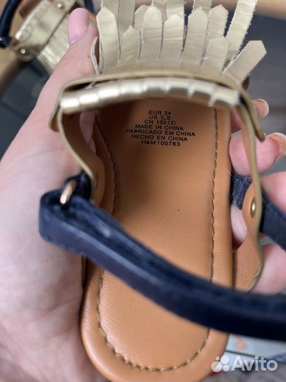 Босоножки для девочки hm 24р