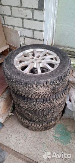 Комплект зимних колес r16