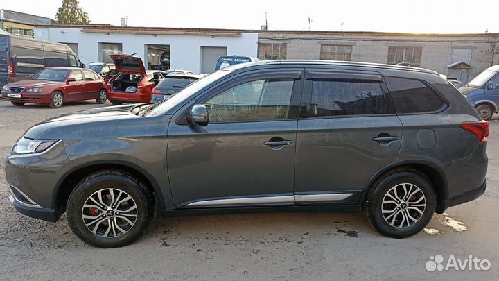 Mitsubishi Outlander 2.0 CVT, 2018, 74 000 км